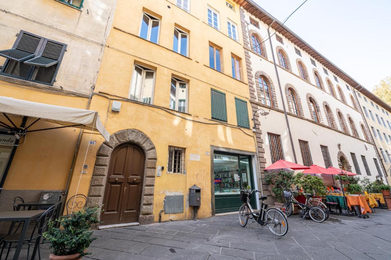 Casa San Paolino Dentro Le MuraElegant Flat Wifi E Selfcheckin Lucca Luaran gambar